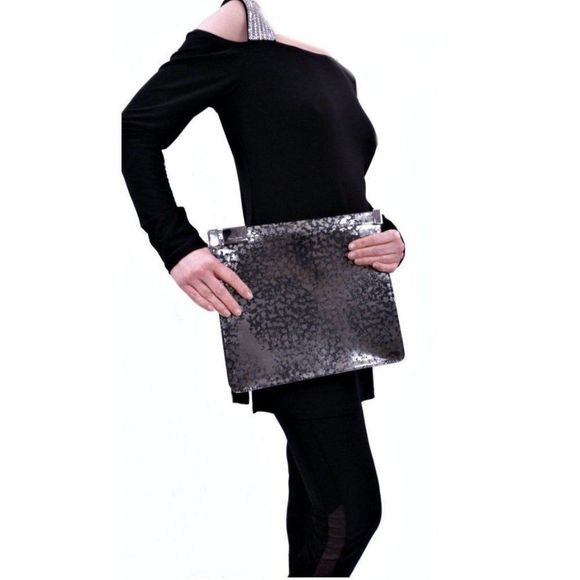 MAISON MARTIN MARGIELA Silver & Black Metallic Printed Handbag Large Clutch - Picture 10 of 10